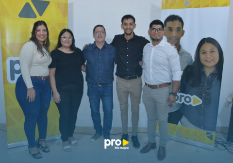 005- Inauguración Sede PRO Darwin-Taty Reyes-Vanesa Velásquez-Rodrigo Durán-Kako Barriga-Nelson Alfaro